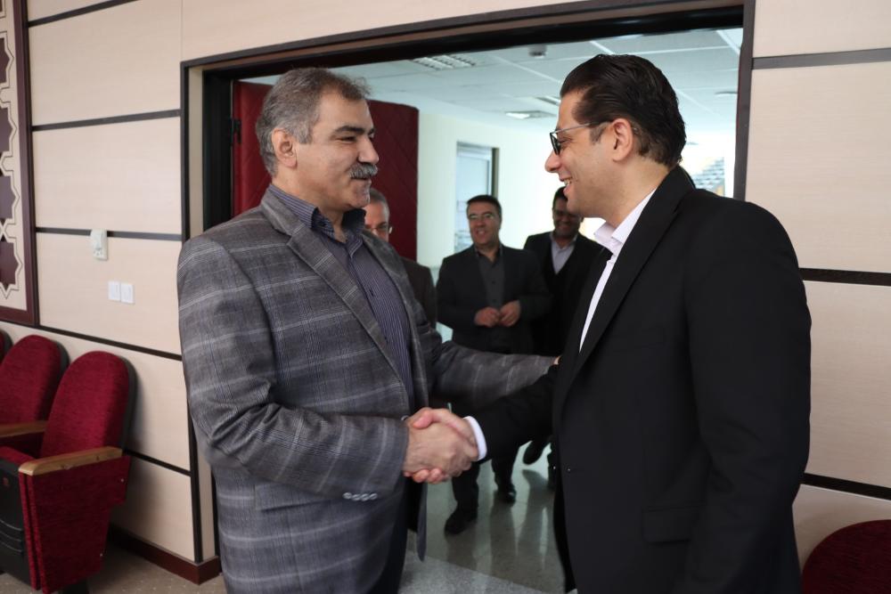 گزارش تصویری|دیدار صمیمانه دانشگاهیان با سرپرست جدید دانشگاه مراغه