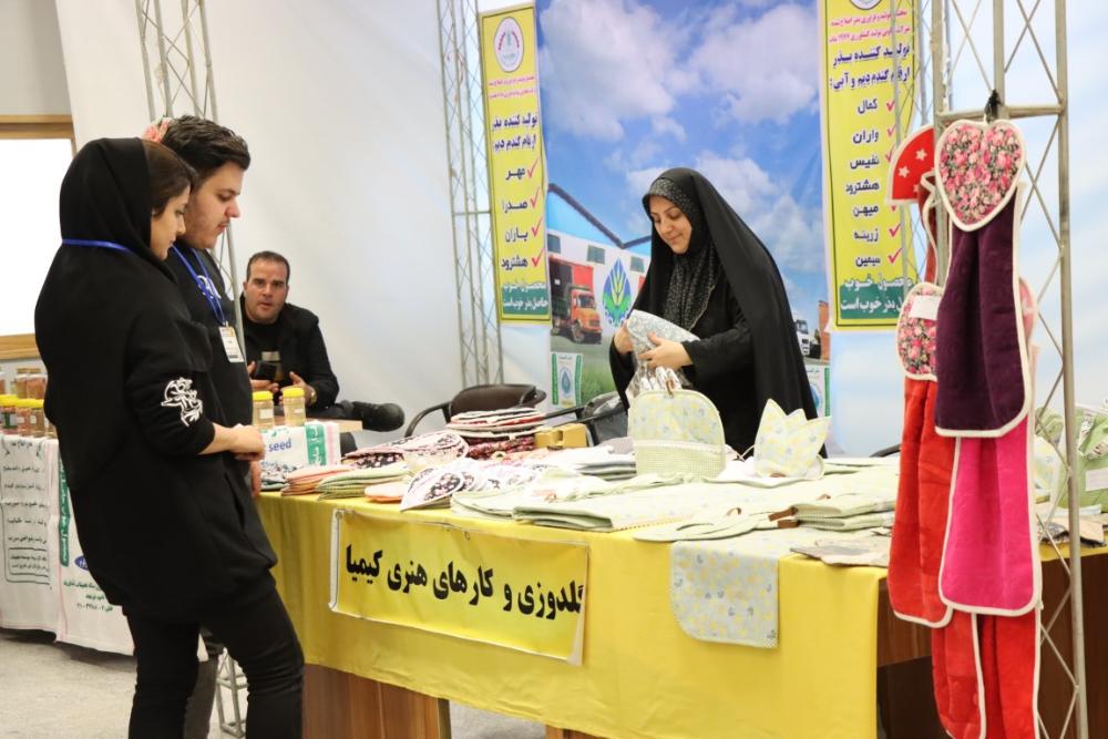 برپایی بازارچه صنایعدستی و محصولات غذایی در دانشگاه مراغه